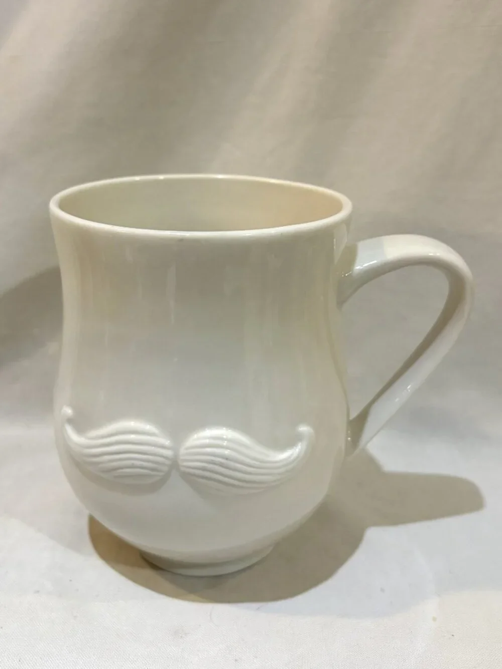 Jonathan Adler Mr & Mrs Muse Mug Sculptured Lip Mustache White Porcelain